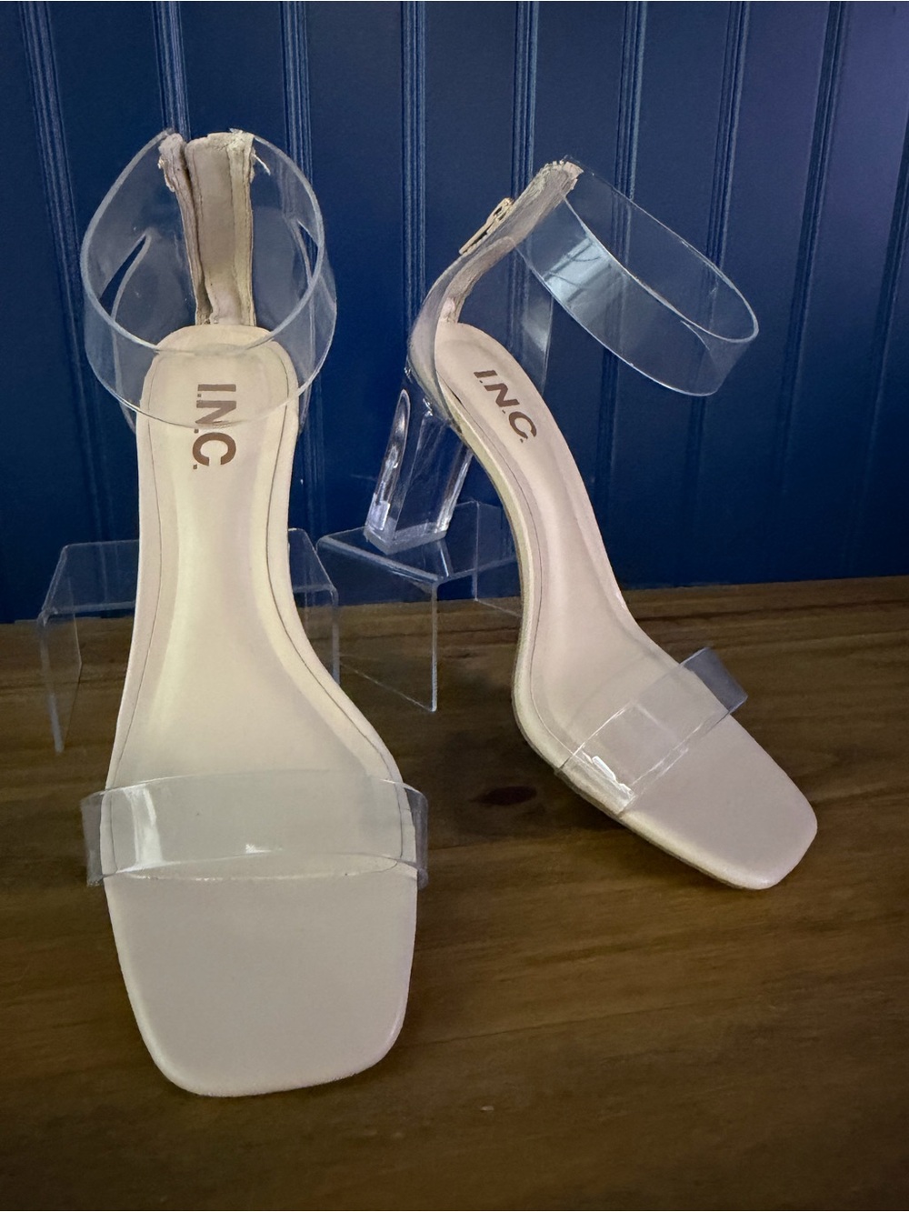 INC International Concepts Makennap Clear Vinyl Block Heel Sandals Size 6.5